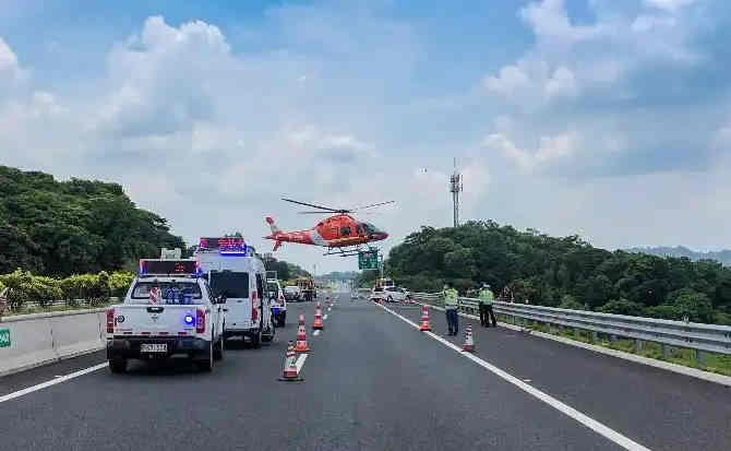 桂东高速公路汽车救援案例