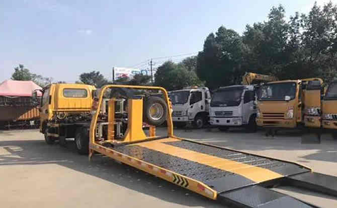 桂东汽车中途维修案例