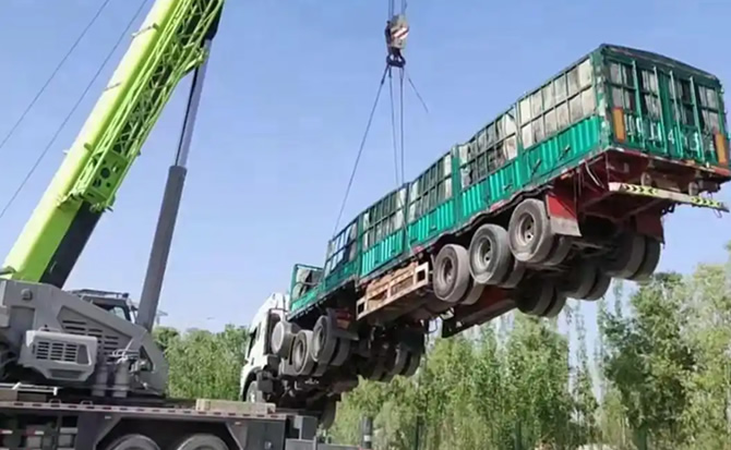 桂东道路脱困救援案例